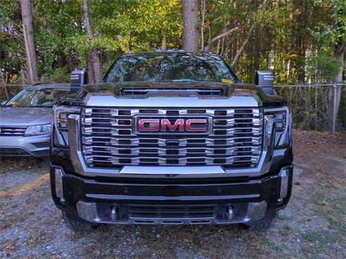 2024 GMC Sierra 2500 Denali
