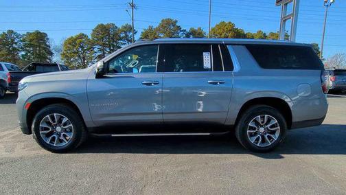 2022 Chevrolet Suburban LT