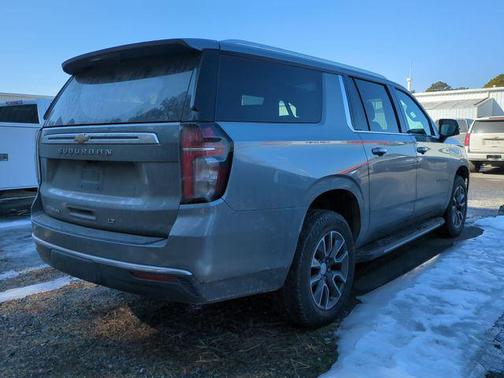 2022 Chevrolet Suburban LT