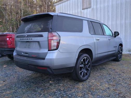 2023 Chevrolet Suburban RST