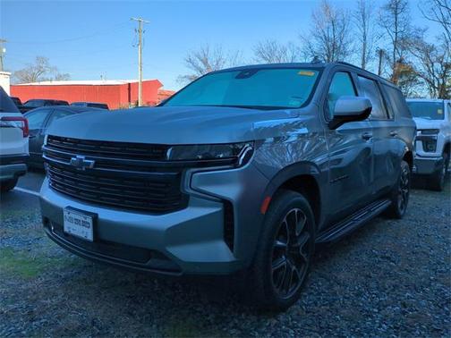 2023 Chevrolet Suburban RST