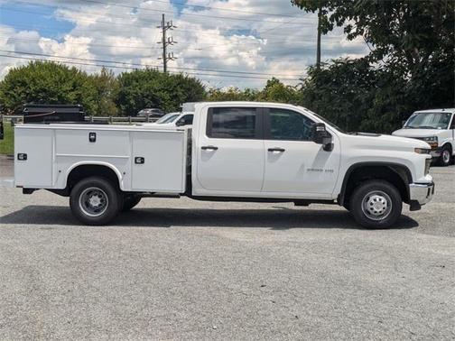 2024 Chevrolet Silverado 3500 WT