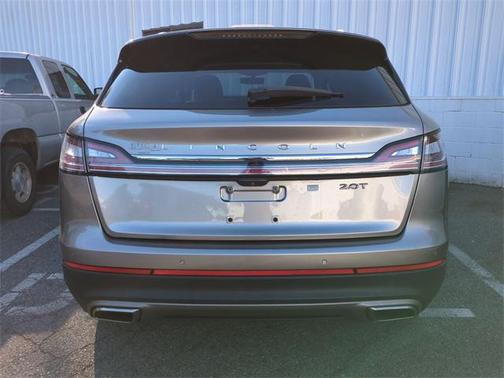 2019 Lincoln Nautilus Select