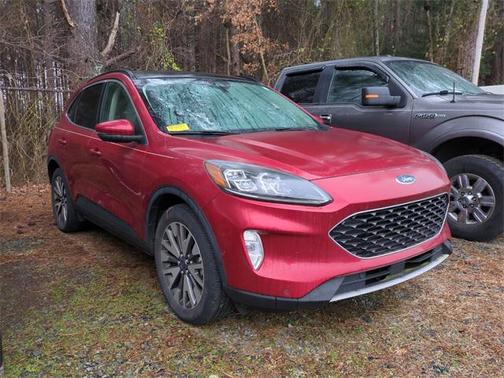 2020 Ford Escape Titanium