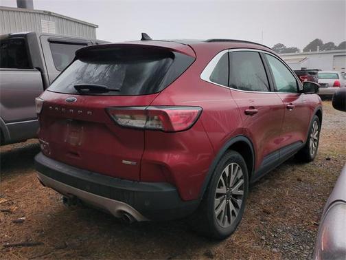 2020 Ford Escape Titanium