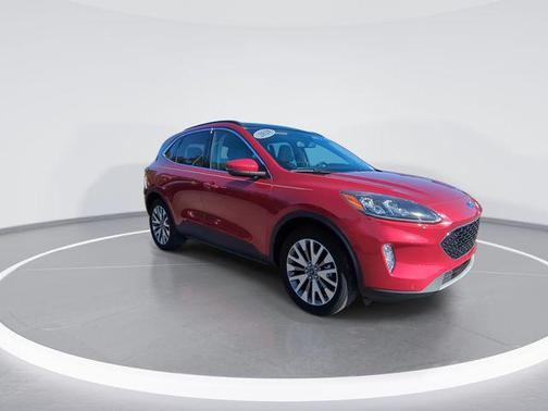 2020 Ford Escape Titanium