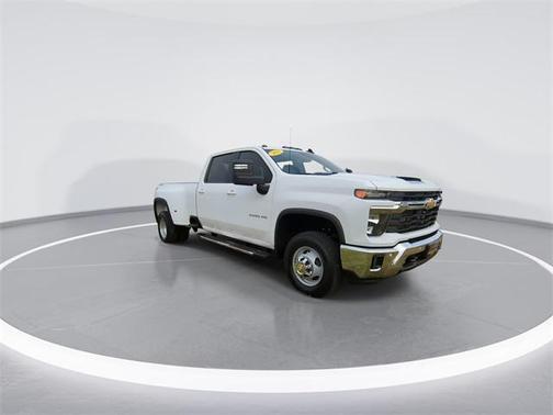 2025 Chevrolet Silverado 3500 LT