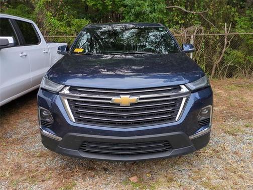 2022 Chevrolet Traverse LT Leather