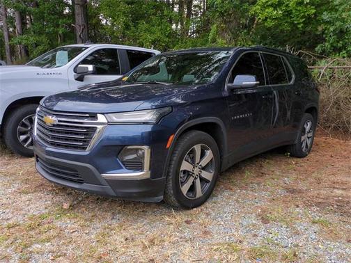 2022 Chevrolet Traverse LT Leather