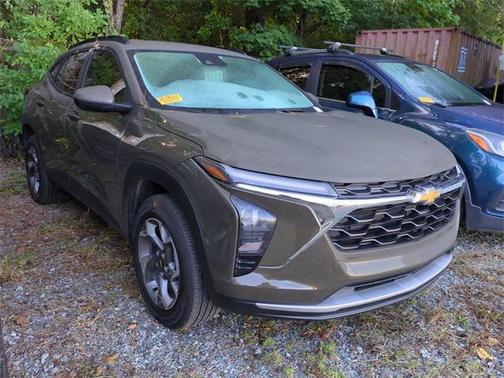 2024 Chevrolet Trax LT