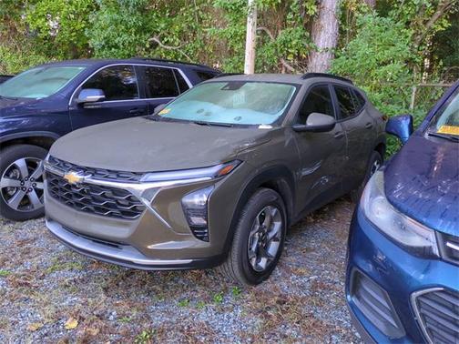2024 Chevrolet Trax LT