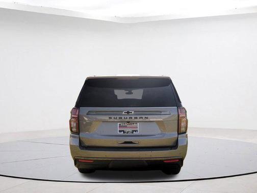 2022 Chevrolet Suburban 4WD Z71