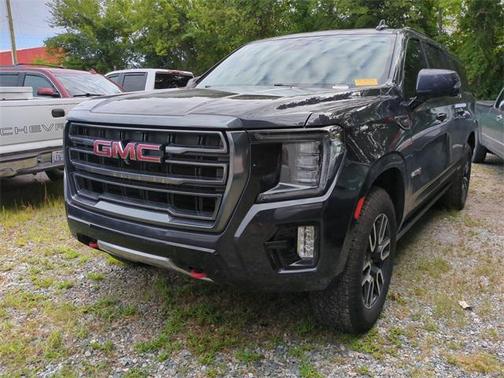 2023 GMC Yukon XL 4WD AT4