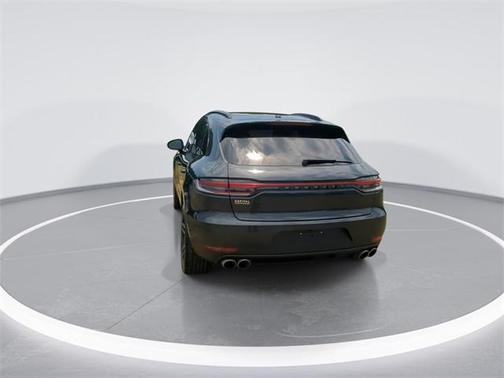 2021 Porsche Macan Base