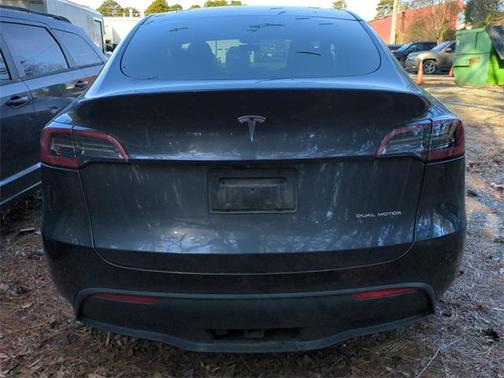 2024 Tesla Model Y Long Range Dual Motor All-Wheel Drive