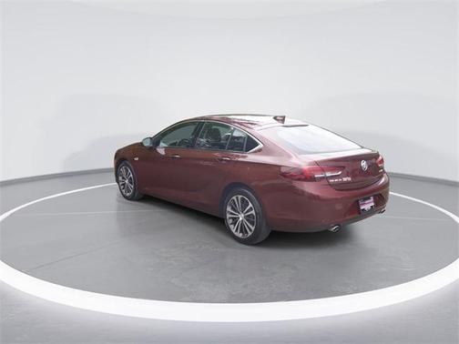 2018 Buick Regal Sportback Essence