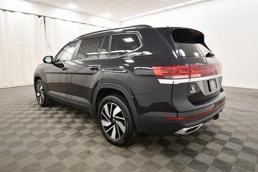 2025 Volkswagen Atlas 2.0T SE w/Technology 4MOTION