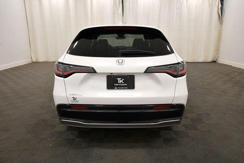 White 2023 Honda HR-V EX-L
