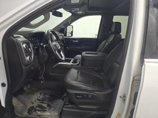 2022 GMC Sierra 3500 SLT