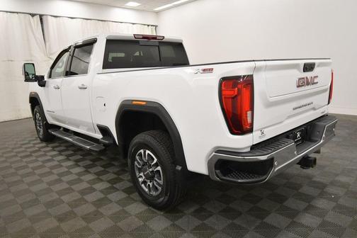 2022 GMC Sierra 3500 SLT