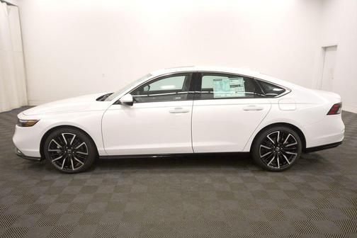 Platinum White Pearl 2026 Honda Accord Hybrid Touring