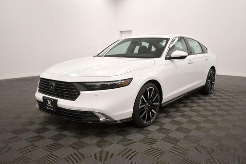 Platinum White Pearl 2026 Honda Accord Hybrid Touring