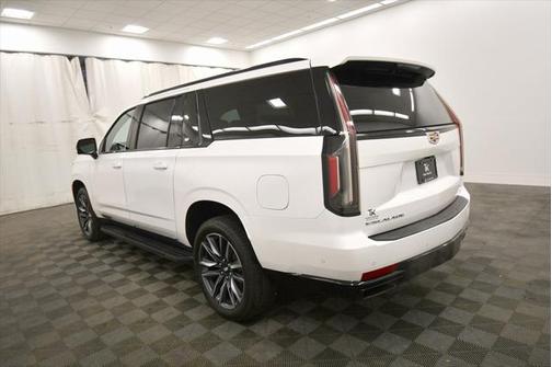 2023 Cadillac Escalade ESV Sport