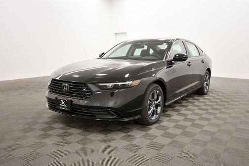 Crystal Black Pearl 2026 Honda Accord Hybrid EX-L