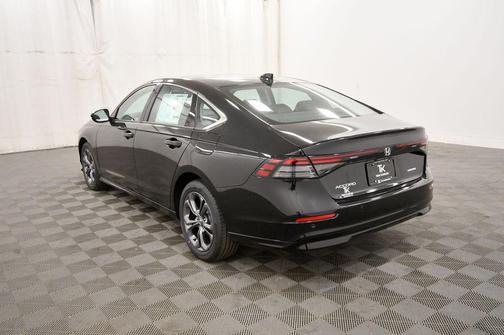 Crystal Black Pearl 2026 Honda Accord Hybrid EX-L