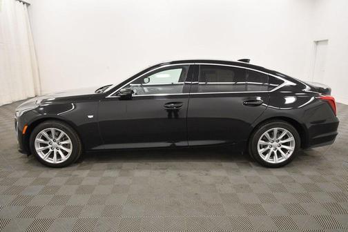 2022 Cadillac CT5 Luxury