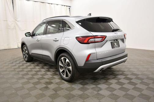 Iconic Silver Metallic 2024 Ford Escape Platinum