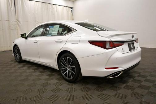 2023 Lexus ES 350 Base