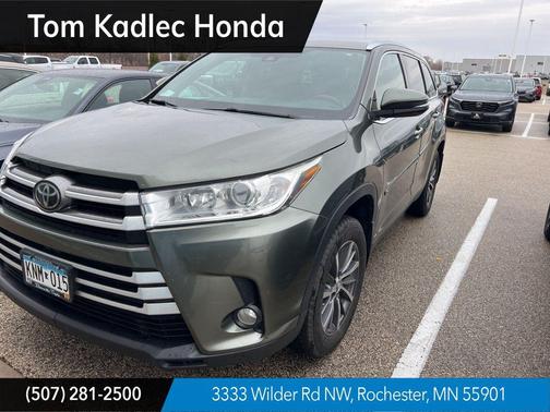Jade Metallic 2019 Toyota Highlander XLE