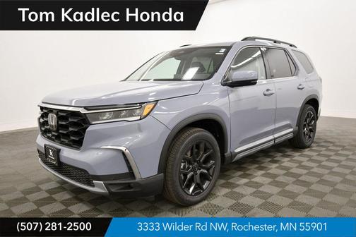 2025 Honda Pilot Touring 8-Passenger