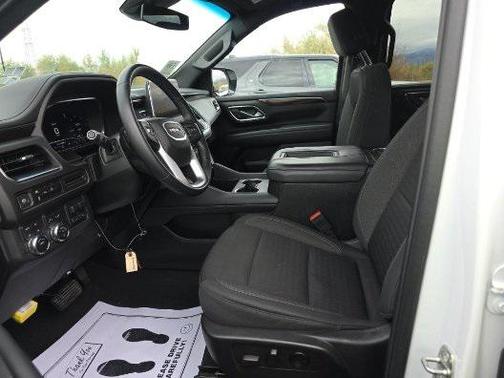 2024 GMC Yukon XL SLE