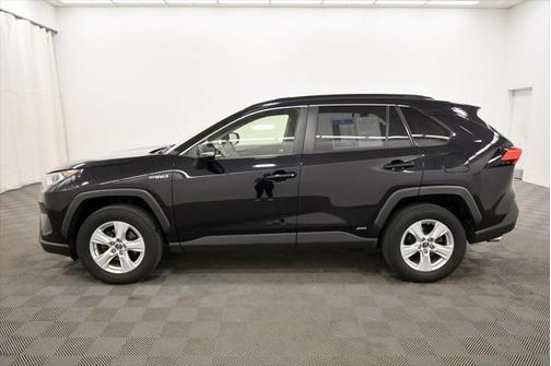 2019 Toyota RAV4 Hybrid XLE