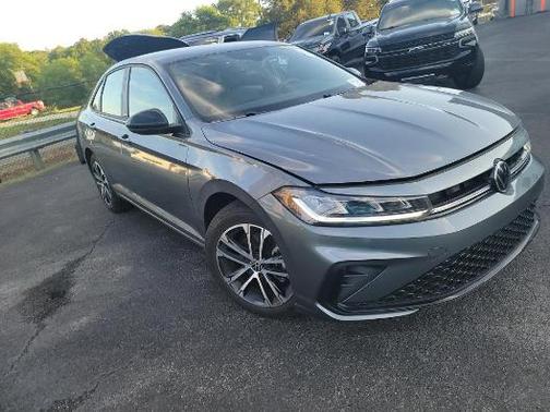 Platinum Gray Metallic 2025 Volkswagen Jetta 1.5T Sport