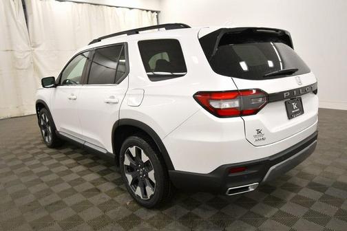 2026 Honda Pilot Touring 8-Passenger