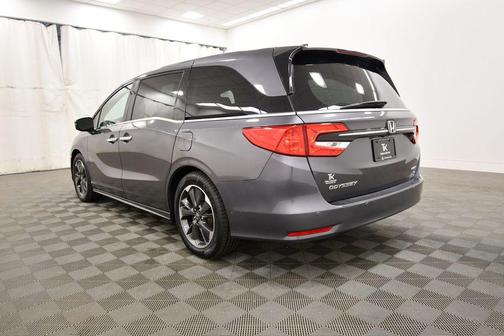 Modern Steel Metallic 2023 Honda Odyssey Elite