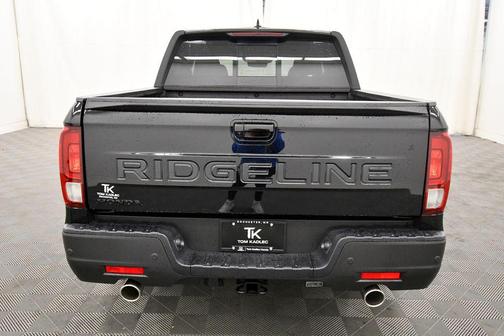 Crystal Black Pearl 2026 Honda Ridgeline Black