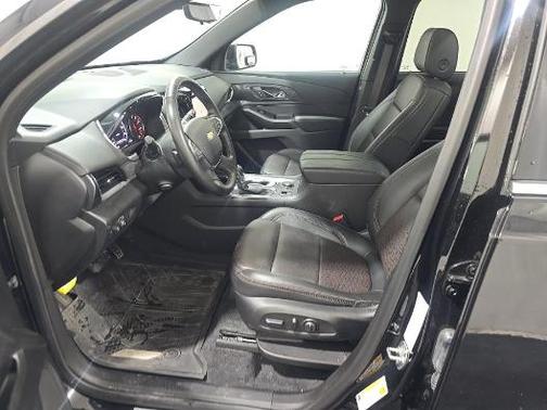 Black 2024 Chevrolet Traverse High Country