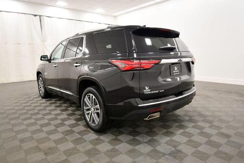 Black 2024 Chevrolet Traverse High Country