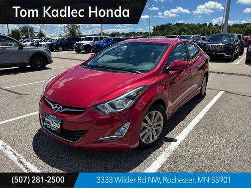 Red 2016 Hyundai ELANTRA SE