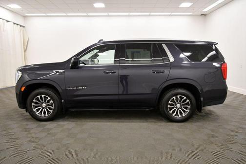Midnight Blue Metallic 2023 GMC Yukon SLE