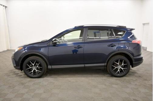 2017 Toyota RAV4 SE