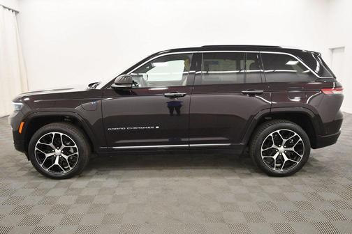 2022 Jeep Grand Cherokee 4xe Summit Reserve