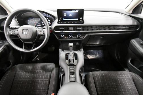 Crystal Black Pearl 2025 Honda HR-V LX