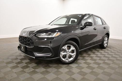 Crystal Black Pearl 2025 Honda HR-V LX