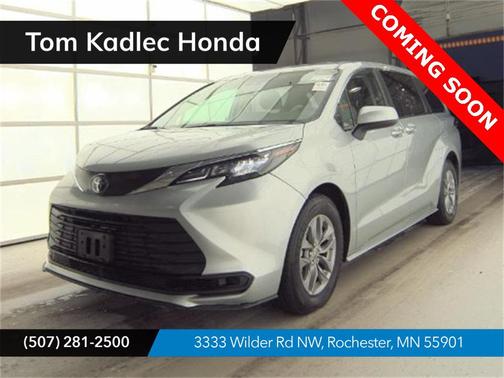 2024 Toyota Sienna LE