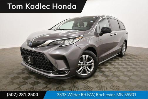 2022 Toyota Sienna XSE 7 Passenger